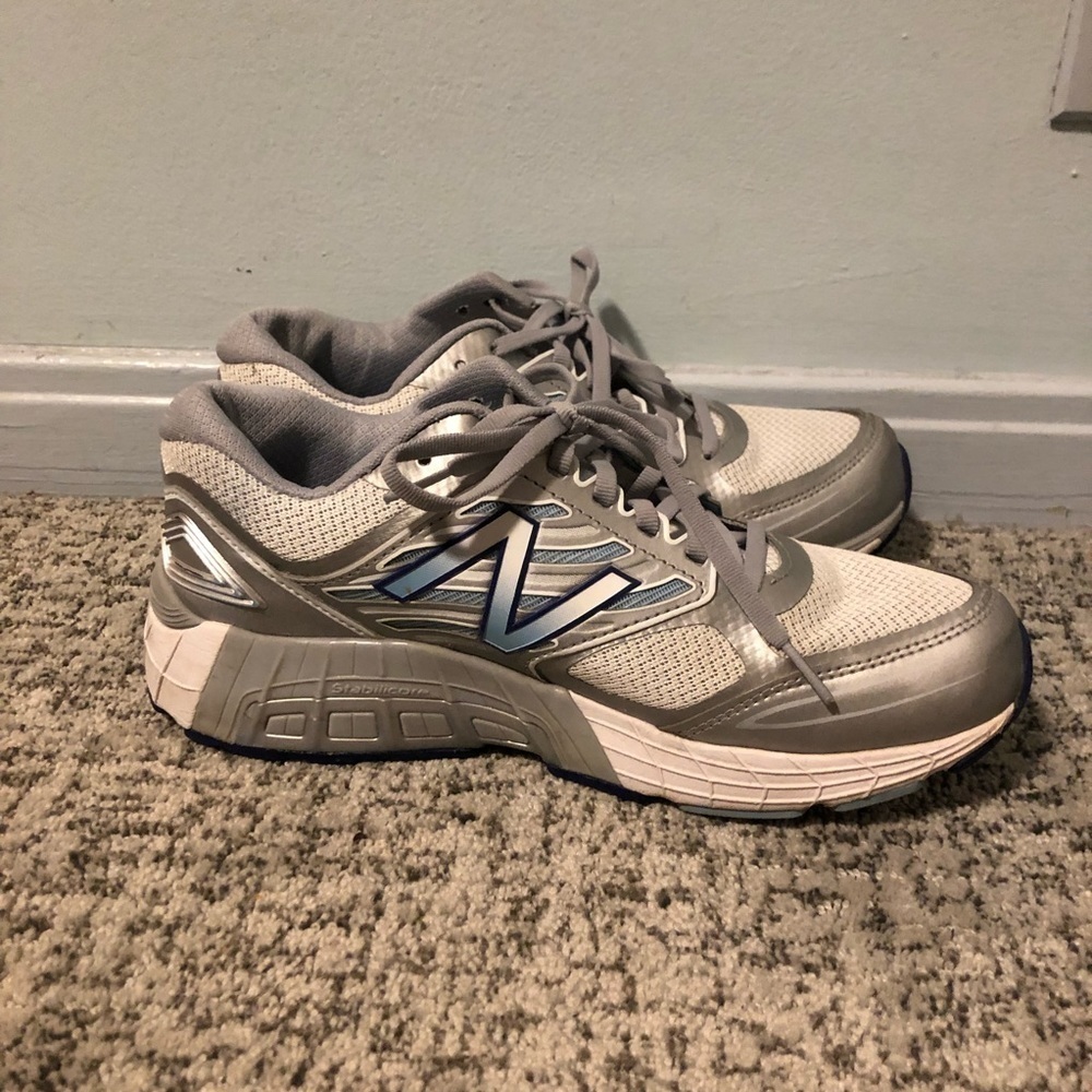 New Balance 1340v3 Gray & Silver Tennis Shoes Size 9.5